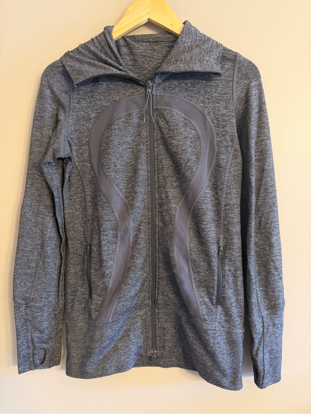 Lululemon Gray Striped Full Zip Running Jacket With Pockets Thumbholes Size 6